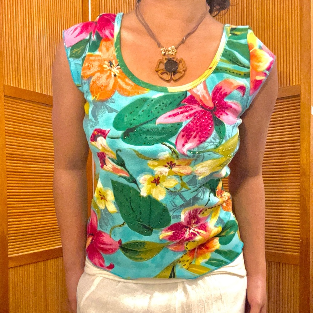 Bay Studio Green and Pink Fitted Cap Sleeve Tank Top